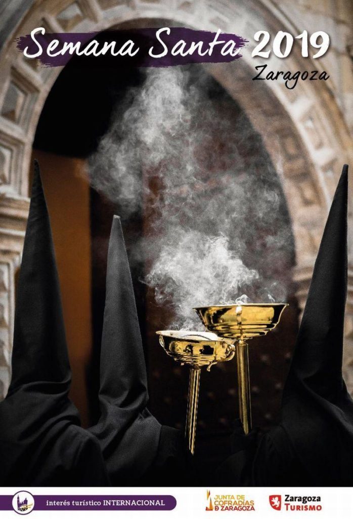 Programa-de-Semana-Santa-en-Zaragoza-2019-Cartel-anunciador-de-la-Semana-Santa-Zaragoza-2019-en-honor-a-la-Cofradía-del-Silencio Los mejores planes para disfrutar de la Semana Santa en Aragón